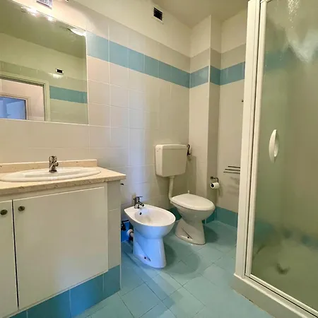 Welcoming Flat In A Great Location 아파트
